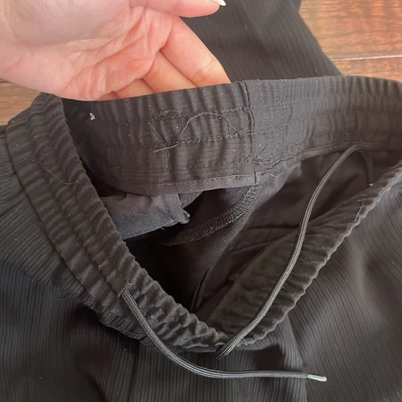 Zara Men’s Ribbed Pants - Picture 5 of 5